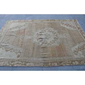 Tapis de 5,8 x 8,8 pieds, tapis turc vintage, tapis marron et blanc à motifs de plantes et d'arbres - Product Image 3