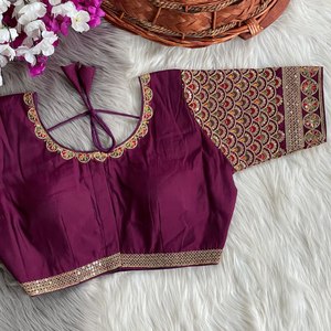 Boutique India última Blusa de algodón ready made elegante y versátil colección nupcial elegante para colecciones étnicas - Product Image 2