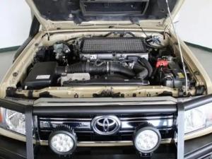 FAIRLY USADO STANDARD 2021 para VDJ79 Pickup Diesel 4.5L RHD Asientos de cuero LISTO para ENVÍO - Product Image 5