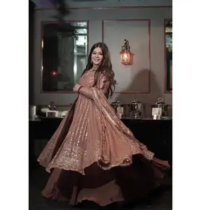 Aantrekkelijke Ontwerper Georgette Lehenga Choli Voor Vrouwen Feestkleding Bollywood Lehenga, Indiase Trouwkleding Geborduurd Gestikt