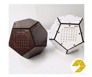 Calendrier en bois fabriqué à la main de qualité supérieure Vietnam calendrier en bois élégant de haute qualité en gros décor de bureau fournitures de cadeau en vrac - Product Image 4