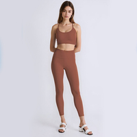Ensemble de sport grande taille en gros – Soutien-gorge de sport uni à dos nageur et short respirant en Spandex/Nylon à taille élastique – 2 pièces