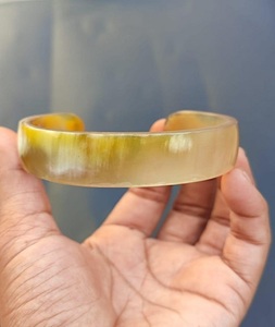 Top couleur corne de buffle Bracelet Bracelet femmes mode Animal Style corne manchette bijoux en gros Agate Bracelets - Product Image 1