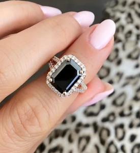 Bague en diamant Moissanite taille émeraude Belle bague de fiançailles en argent sterling personnalisée Cadeau pour les autres - Product Image 3