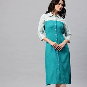 Elegante Vestido camisero MIDI de bloque de color para mujer con mangas tres cuartos para el trabajo o el fin de semana disponible a buen precio - Product Image 6