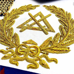 ผ้ากันเปื้อนลายราชวงศ์อังกฤษสีแดงและน้ำเงินพิมพ์โลโก้ตามสั่ง - Product Image 4