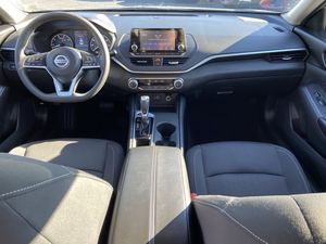 Nissan Altima 2.5 S FWD 2022 USADO, Volante a la Izquierda, 50001-75000 Millas - Product Image 4