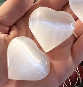 Huevos de Selenita Blanca Natural para Decoración del Hogar, Superficie Suave Pulida, Dureza HRC 62-66 - Product Image 2