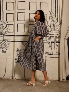 ชุดเดรสยาวทำจากผ้าฝ้ายสไตล์อินเดียชุดเดรสพิมพ์ลายดอกไม้มีสไตล์สำหรับผู้หญิงชุดเจ้าสาวงานแต่งงานแบบส่วนตัวของขวัญสำหรับเธอ - Product Image 2