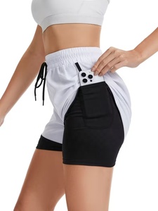 Pantalones Cortos Deportivos Unisex para Maratón, Color Blanco con Franja Lateral Negra, Cintura con Cordón Ajustable, Secado Rápido - Product Image 3