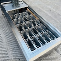 Machine à glaçons commerciale 0,3T avec production de 2 heures, compresseur de marque internationale, conception peu encombrante