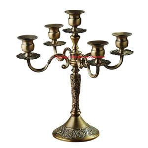 Vente en gros de bougeoirs décoratifs en aluminium argenté Prix d'usine Candélabre de Noël Bougeoir Candélabre en fer - Product Image 5