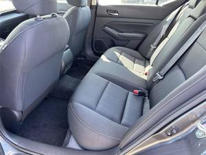 Usado cuidadosamente 2021 Nissan Altima 2,5 S 4dr Sedan - Product Image 4