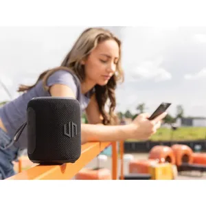 Altoparlante Portatile Palmdale RCS 16W IPX7 Impermeabile in Nylon per Campeggio e Escursionismo Sostenibili - Product Image 3