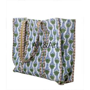 Bolsa de Mano Grande Bohemia Vintage Hecha a Mano, Diseño de Patchwork Acolchado con Estampado de Bloques, para Mujer, para la Playa, el Mercado, las Compras, Viajes de Verano - Product Image 1