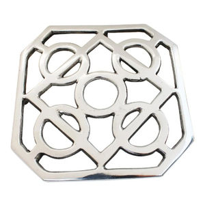 Dessous de plat décoratif de table de maison de conception moderne Fournitures d'hôtel de dessus en aluminium argenté de haute qualité en vente - Product Image 2