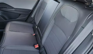 Auto Usado en BUEN Estado, Volkswagen <span class=keywords><strong>Taos</strong></span> 1.5T SE 2022, SUV, Envío a Todo el Mundo - Product Image 3