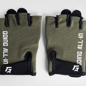 ถุงมือครึ่งนิ้ว Vortex Grip สีเขียวมะกอก สำหรับออกกำลังกาย ปั่นจักรยาน ทำจากโพลีเอสเตอร์และหนัง พร้อมคุณสมบัติการยึดเกาะมือสำหรับยกน้ำหนัก - Product Image 4
