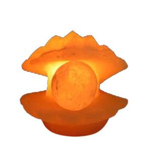 Lampe en sel de roche rose de l'Himalaya sculptée en forme de coquille de mer par Sian Enterprises - Product Image 1