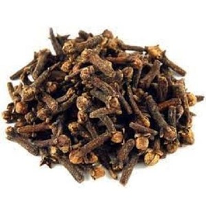 Clous de girofle séchés de la meilleure qualité, certifiés ISO, herbe épicée en brut et transformée, MOQ de 50 kg disponible en morceaux et en blocs - Product Image 2