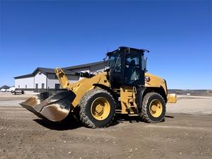 2023 pour CATERPILLAR 910 Chargeuse sur pneus efficace avec moteur central et composants de pompe prêts à être expédiés pour les projets de terrassement - Product Image 2