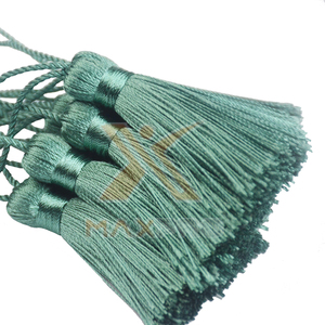 Borlas de Uniforme Ceremonial de Diseño Profesional con Material de Poliéster y Nailon, Duraderas, Colores y Tallas Personalizables - Product Image 5
