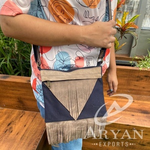 Bolso resistente al agua de lona de cuero genuino personalizado para bolsos de hombro con flecos cruzados de cuero de vaca de lujo occidental para mujer - Product Image 1