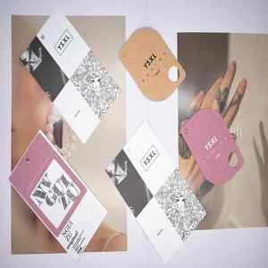 ป้ายแขวนแบบพิมพ์ลาย สำหรับเสื้อผ้า รองเท้า กระเป๋า และเครื่องประดับ ทำจากกระดาษที่ทนทาน ใช้เป็นป้ายราคา - Product Image 1