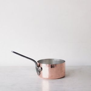 Casserole en cuivre pur, fabrication artisanale, épaisse, pour frire et faire des sauces, avec poignée en laiton - Product Image 1