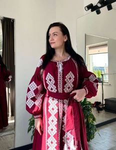 เดรสลำลองปักลายดอกไม้สไตล์ยูเครน แขนยาว คอวีลึก เซ็กซี่ สำหรับฤดูใบไม้ผลิ ปี 2026 ขายดี - Product Image 5