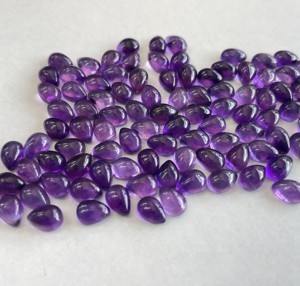 Pera amatista natural 4x6mm a cabujón Parte posterior plana-Amatista suelta Piedra preciosa de alta calidad - Product Image 1