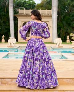 El lujoso Georgette Lehenga Choli más vendido para noches de recepción y fiestas de aniversario disponibles al mejor precio - Product Image 6
