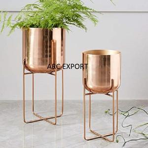 Support de plante décoratif élégant, design moderne, décoration de luxe, pot en verre et métal à vendre à un prix raisonnable - Product Image 3