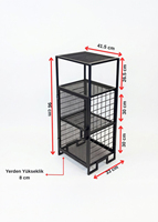 Organisateur de serviettes autoportant en métal à quatre niveaux avec porte en maille – Meuble de rangement de salle de bain au design moderne