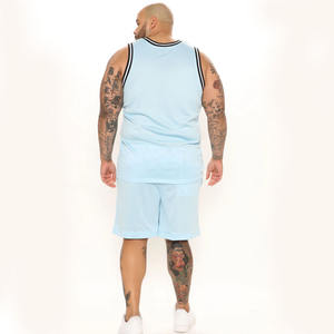 Ensemble d'entraînement décontracté Ensemble de t-shirts deux pièces Maillots de meilleure qualité pour hommes Vêtements de fitness Ensemble débardeurs et shorts unis - Product Image 5