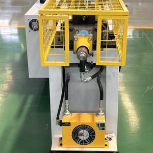 Stabiele Prestaties Dual As Automatische Servo Driver Staal Prensas Cnc Fluit Buis Ponsmachines - Product Image 5