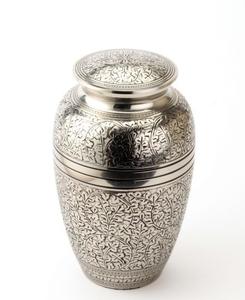 Urne souvenir en laiton faite à la main pour les cendres humaines avec finition décorative parfaite pour chérir et afficher les souvenirs - Product Image 1