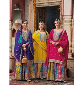 Hauts et jupes à motifs de haute qualité et de meilleure conception Chinon lourd avec travail de broderie pour l'exportation mondiale depuis l'Inde - Product Image 1