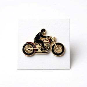 Pin Tradicional de Latón Plateado con Logotipo Personalizado, Impresión en Serigrafía y Tarjeta de Soporte - Product Image 4