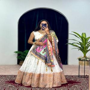 Último diseñador FabZone Faux Georgette bordado trabajo Lahenga Choli adultos alta calidad étnica festiva especial fiesta desgaste - Product Image 5