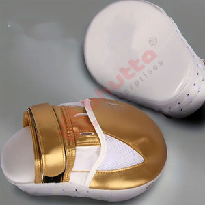 Fabricant pakistanais Vente en gros Coussinets de mise au point de haute qualité pour coup de pied de boxe Mitaines de mise au point en cuir PU brillant - Product Image 3