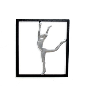 JOUEUR DE FOOTBALL en métal aluminium FULL OF ENERGETIC sculpture art décor abstrait statue intérieurs de bureau décor de table de luxe parfait - Product Image 3