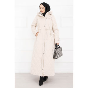 Manteau à capuche Nova Premium en <span class=keywords><strong>fausse</strong></span> <span class=keywords><strong>fourrure</strong></span> longue couleur pierre avec rembourrage en coton, fermeture éclair et boutons décoratifs, motif imprimé - Product Image 4