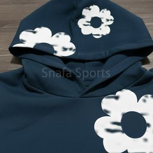 Ensemble de survêtement tendance pour homme avec imprimé en relief, comprenant un sweat à capuche et un pantalon de jogging, survêtement en denim déchiré avec imprimé en relief pour homme à prix avantageux - Product Image 3