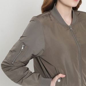 Blouson Bomber Femme de Qualité Supérieure, Veste Extérieure Zippée Décontractée, Coupe-Vent Respirante en Tissu 100% Polyester, Logo Personnalisé, Léger - Product Image 4