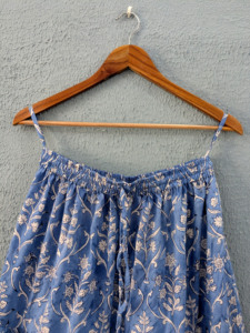 Jupe maxi décontractée bohème pour femme, en coton écologique, à imprimé artisanal, à volants, ajustable, longueur cheville, avec sequins contrastants - Product Image 5