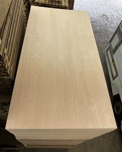 Lámina de Madera Contrachapada de Abedul de 5 mm, Grado A2, Estándar E1 de Formaldehído, Superficie Lijada, Decoración de una Cara, Uso en Muebles de Interior, 4 Años - Product Image 1