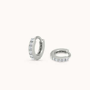 Boucles d'oreilles créoles en or 14 carats plaqué rhodium avec opale, perle et moissanite - Product Image 1