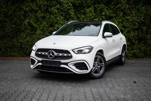 Mercedes-Benz GLA 200 2023, Trasmissione Automatica, Motore a Combustione Interna, Fari LED, Pneumatici R17, Potenza 120 kW (163 CV) - Product Image 2