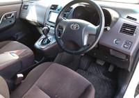 Voitures d'occasion à prix avantageux, Toyota Mark X Zio 2010, break 4 portes, moteur turbo, transmission automatique, voiture d'occasion à vendre.